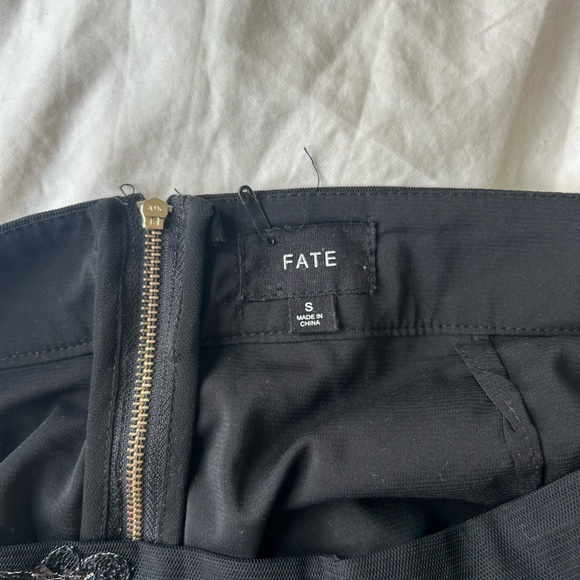 SPARKLE SHORTS - Picture 3 of 3